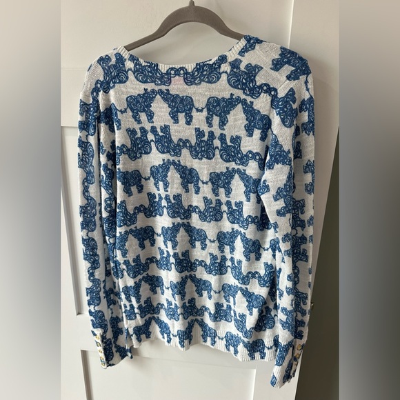 EUC Lilly Pulitzer Edie Sweater Pack Your Trunk Blue White Elephants Size XL - Picture 2 of 6